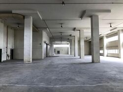 Gul Crescent (D22), Warehouse #618198251